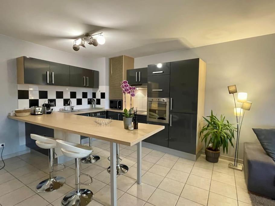 L'ideal Cosy-wifi-netflix Et Garage Apartment *